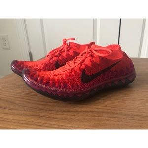 Women’s Nike Free 3.0 Flyknit Size 6.5 Sneakers